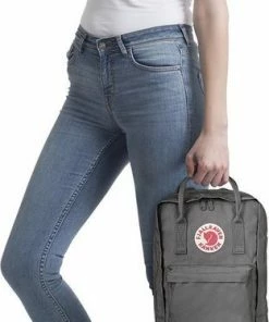 Groothandel ๐ Fjallraven Kanken Laptoprugzak 13 Inch - Super Grey ๐คฉ 11 Groothandel ๐ Fjallraven Kanken Laptoprugzak 13 Inch - Super Grey ๐คฉ -A-journal shop 312x840