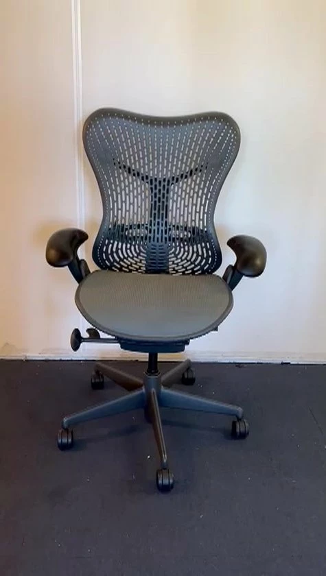 Aanbiedingen 🎁 Offeco Herman Miller Mirra Full Option 🎉 4 Aanbiedingen 🎁 Offeco Herman Miller Mirra Full Option 🎉 - Afbeelding 2