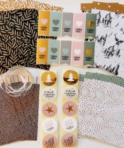 Hete verkoop ๐งจ Merkloos Famkez - Cadeauzakjes - Kerst - Inpakzakjes - Kadozakjes - Sluitstickers - Stickers - Lint - Cadeaulint - Inpakpapier ๐
