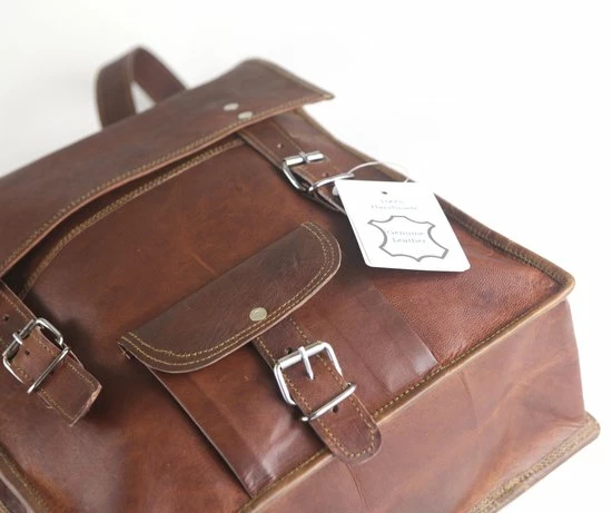 Top 10 ๐ฅฐ Oncedoce Rugtas Echt Leer ‘’ BILBAO ‘’ – Rugzak 40 X 26 X 9 Cm - Echte Leder – Cognac Bruin – Handgemaakt Van Echt Leer – Vintage Stijl Tas โ๏ธ 7 Top 10 ๐ฅฐ Oncedoce Rugtas Echt Leer ‘’ BILBAO ‘’ – Rugzak 40 X 26 X 9 Cm - Echte Leder – Cognac Bruin – Handgemaakt Van Echt Leer – Vintage Stijl Tas โ๏ธ - Afbeelding 5
