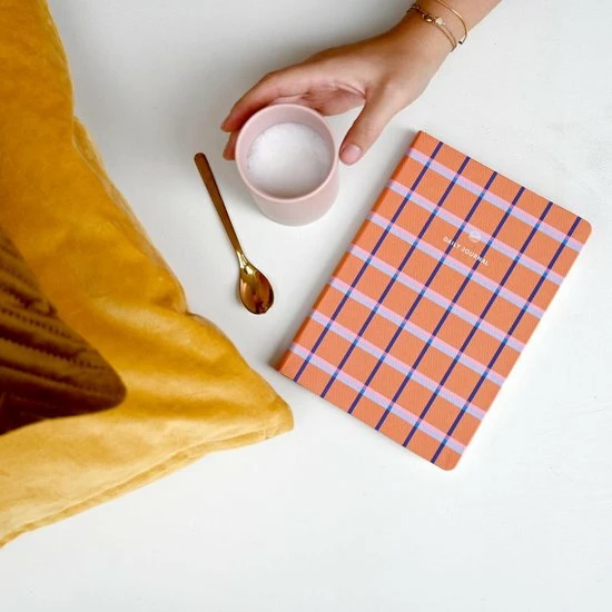 Flash-uitverkoop ⌛ A-journal Dagboek - Daily Journal - 5 Minuten Dagboek - Oranje Lila Blauwe Ruit ⌛ 6 Flash-uitverkoop ⌛ A-journal Dagboek - Daily Journal - 5 Minuten Dagboek - Oranje Lila Blauwe Ruit ⌛ - Afbeelding 4