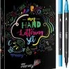 Gloednieuw 🎉 BIC My Handlettering Set - Mijn Luxe Schrijf Geschenkdoos 😉 1 Gloednieuw 🎉 BIC My Handlettering Set - Mijn Luxe Schrijf Geschenkdoos 😉 -A-journal shop 550x634
