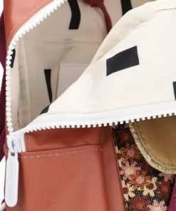 Aanbiedingen โ๏ธ Sticky Lemon ๐ Backpack Small | Rugzak - Rugtas | A Journey Of Tales | Golden, Jeronicus Brown ๐ 22 Aanbiedingen โ๏ธ Sticky Lemon ๐ Backpack Small | Rugzak - Rugtas | A Journey Of Tales | Golden, Jeronicus Brown ๐ -A-journal shop 550x786 1