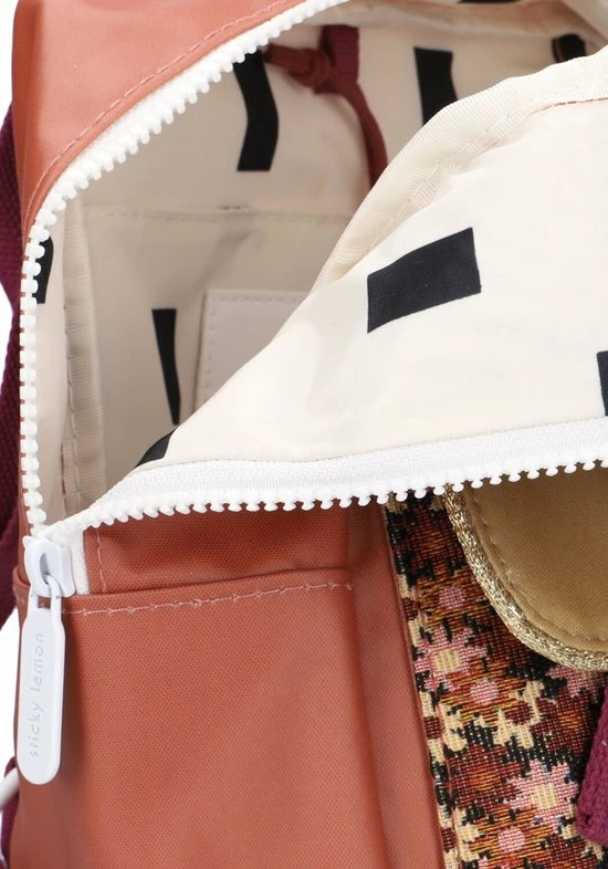 Aanbiedingen โ๏ธ Sticky Lemon ๐ Backpack Small | Rugzak - Rugtas | A Journey Of Tales | Golden, Jeronicus Brown ๐ 14 Aanbiedingen โ๏ธ Sticky Lemon ๐ Backpack Small | Rugzak - Rugtas | A Journey Of Tales | Golden, Jeronicus Brown ๐ - Afbeelding 12