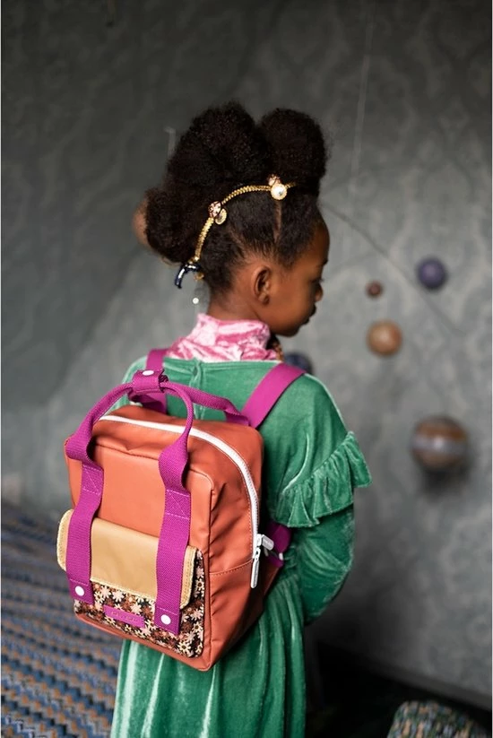 Aanbiedingen โ๏ธ Sticky Lemon ๐ Backpack Small | Rugzak - Rugtas | A Journey Of Tales | Golden, Jeronicus Brown ๐ 3 Aanbiedingen โ๏ธ Sticky Lemon ๐ Backpack Small | Rugzak - Rugtas | A Journey Of Tales | Golden, Jeronicus Brown ๐